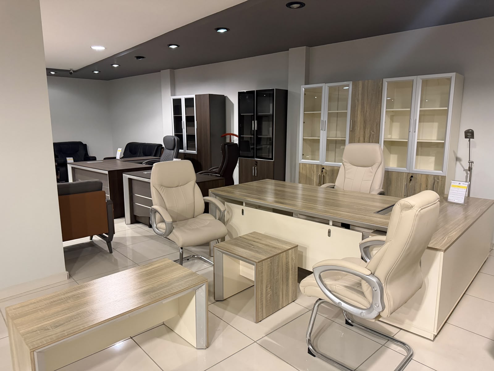 Building Materials & Furniture 15